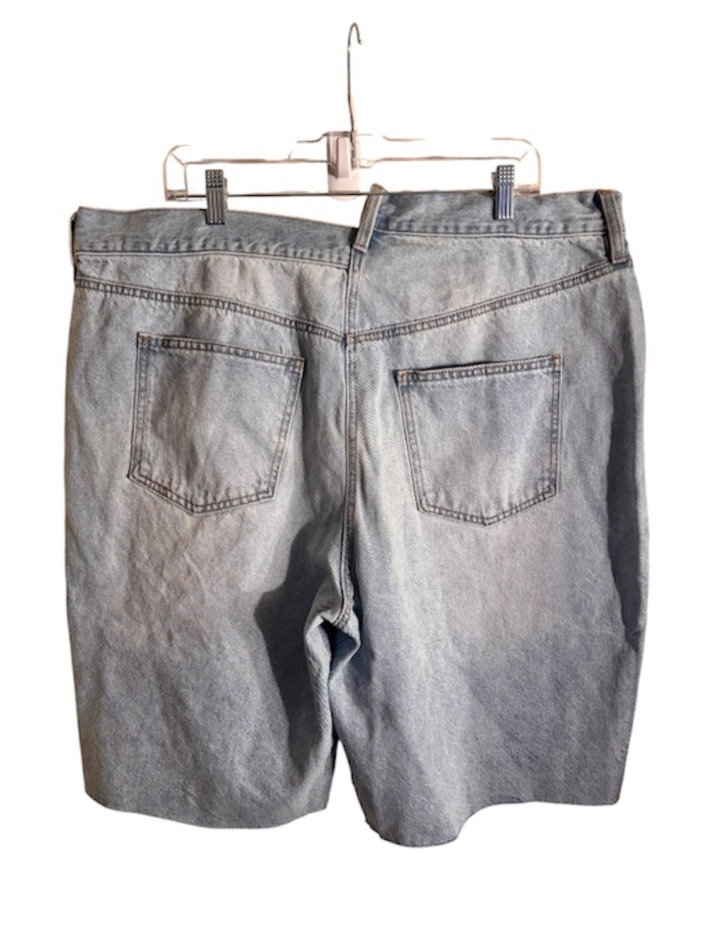 [Fashion Nova] Crossover Baggy Denim Jorts - Picture 5 of 5